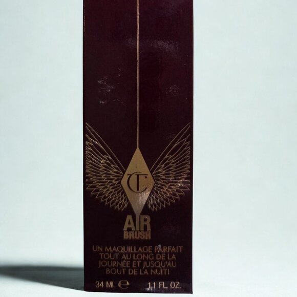 Charlotte Tilbury Mini Airbrush Flawless Hydrating & Waterproof Setting Spray - Picture 2 of 3